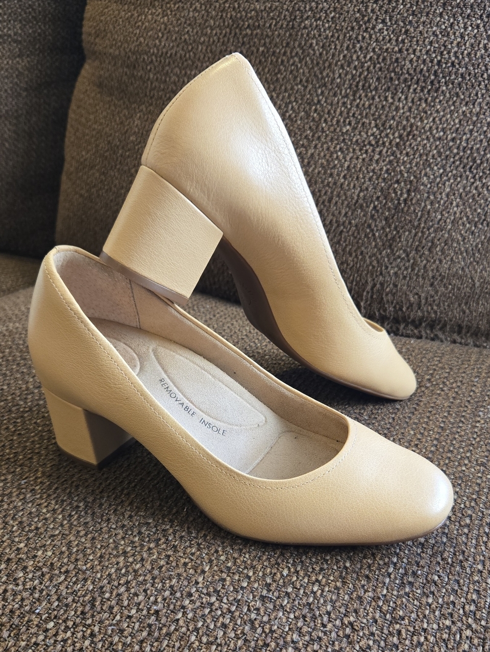 Brioso Tan Leather Heels